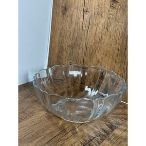 vintage Arcoroc Arcade Bengale 7" Diameter clear Glass Serving Bowls